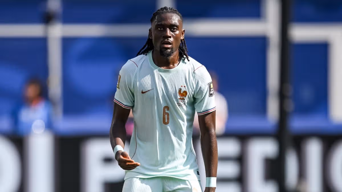 Manu Kone dan Alejandro Garnacho dalam rumor transfer Manchester United dan Roma