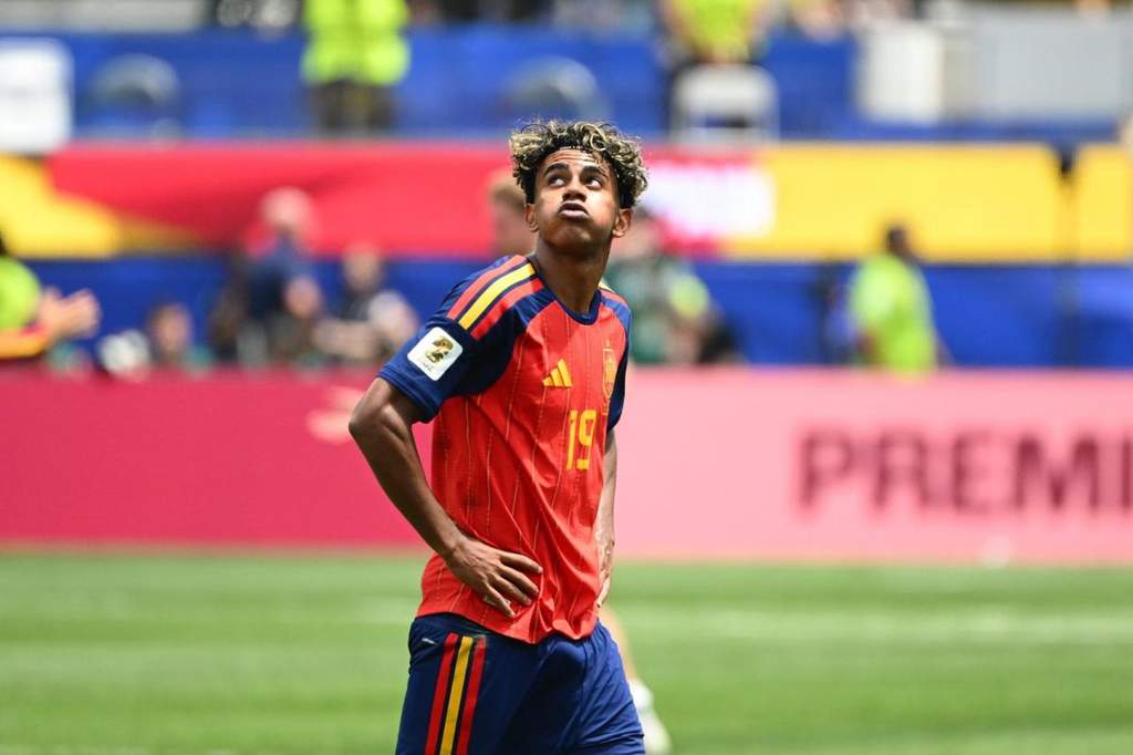 Pemain Timnas Prancis memberikan keterangan pers menjelang laga semifinal Piala Dunia 2026